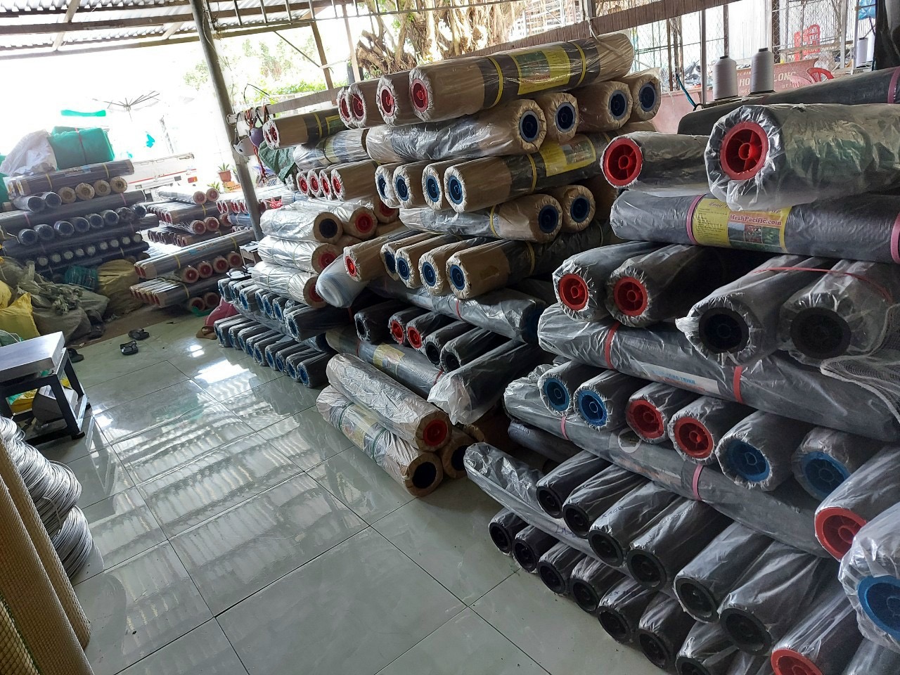 1 cây màng phủ nông nghiệp loai 90 cm