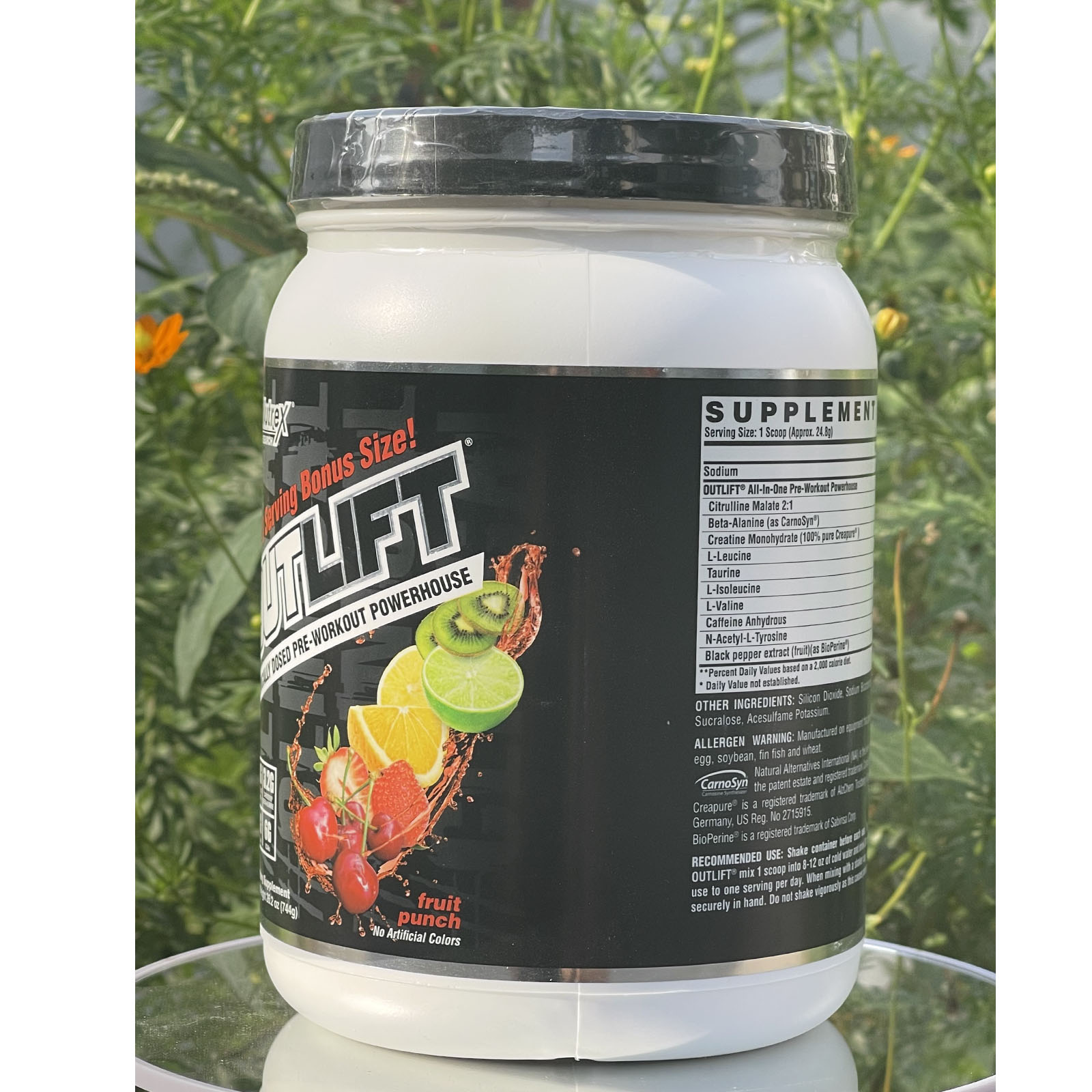 Combo Pre-workout Outlift của Nutrex hương Fruit Punch hộp 30 lần dùng hỗ trợ tăng sức bền, sức mạnh trước tập, giảm cân, đốt mỡ cho GYMER &amp; Bình shaker 600ml (Mẫu ngẫu nhiên)