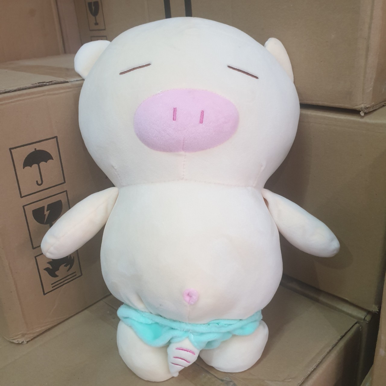 Heo mặc quần chip nhồi bông size 40cm