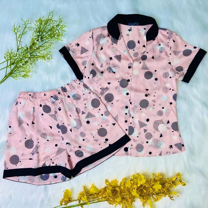 Đồ bộ pijama lụa, đồ mặc nhà nữ Vilady - B137  kiểu đồ bộ ngắn họa tiết hình học siêu dễ thương, chất liêu lụa Pháp ( lụa latin) cao cấp - Màu hồng