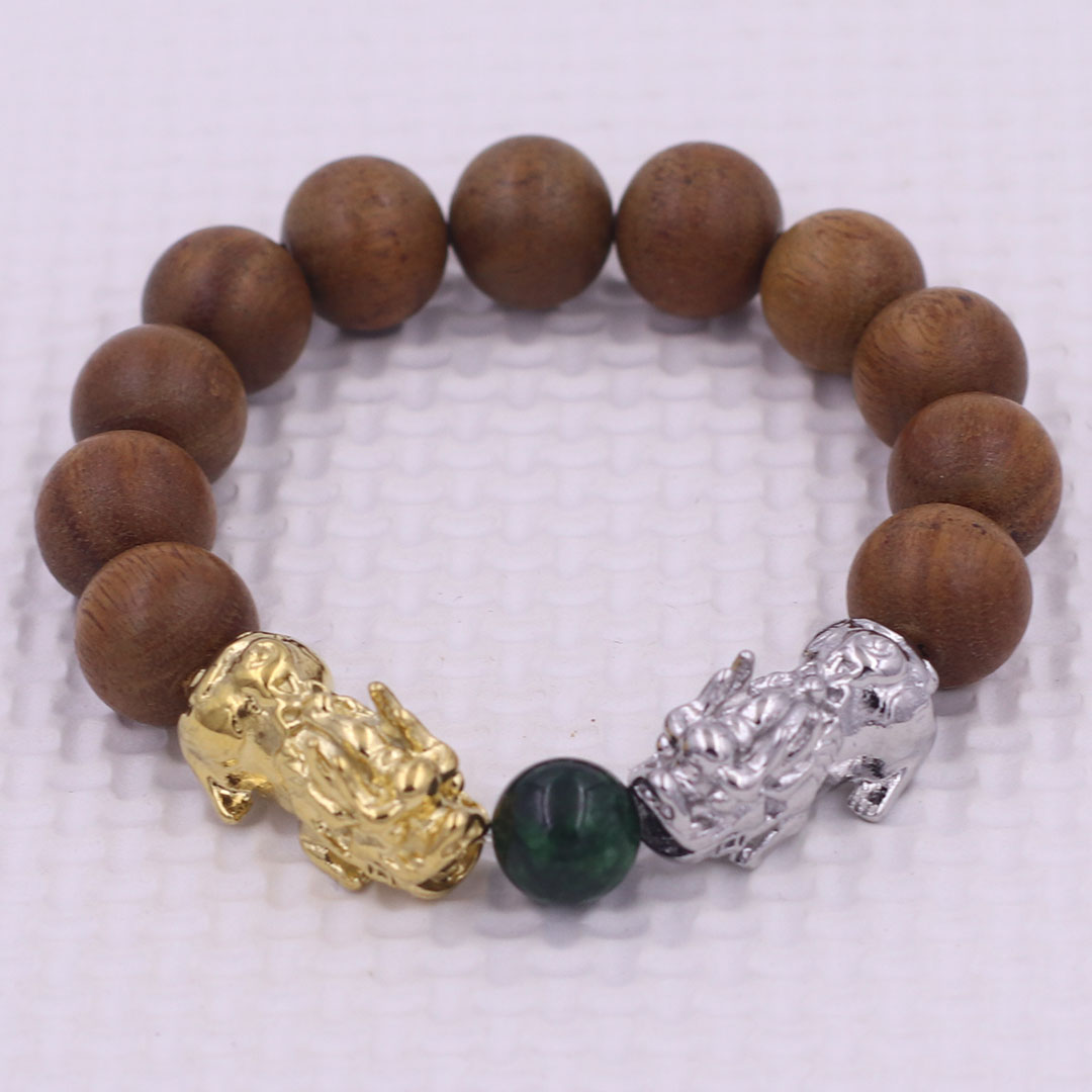 Vòng chuỗi đeo tay gỗ thủy tùng nâu 12 ly charm tỳ hưu đôi inox trắng và vàng, vòng chuỗi phong thủy, charm tỳ hưu, vòng tay hạt chuỗi