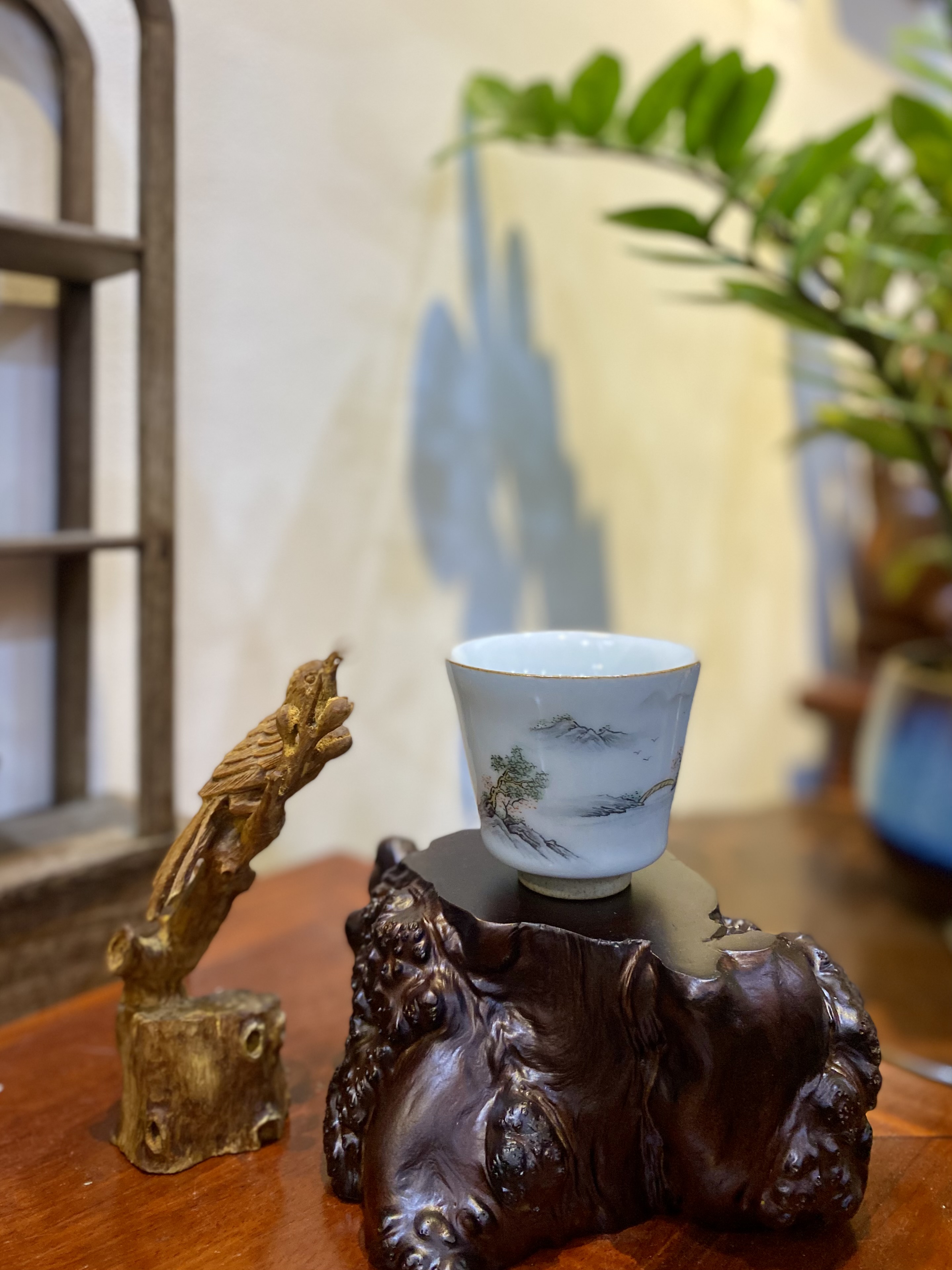 CHÉN SỨ CẢNH ĐỨC CAO CẤP VẼ TAY- HỌA TIẾT SƠN THỦY - DUNG TÍCH 110ML - VIỆT LONG TRÀ