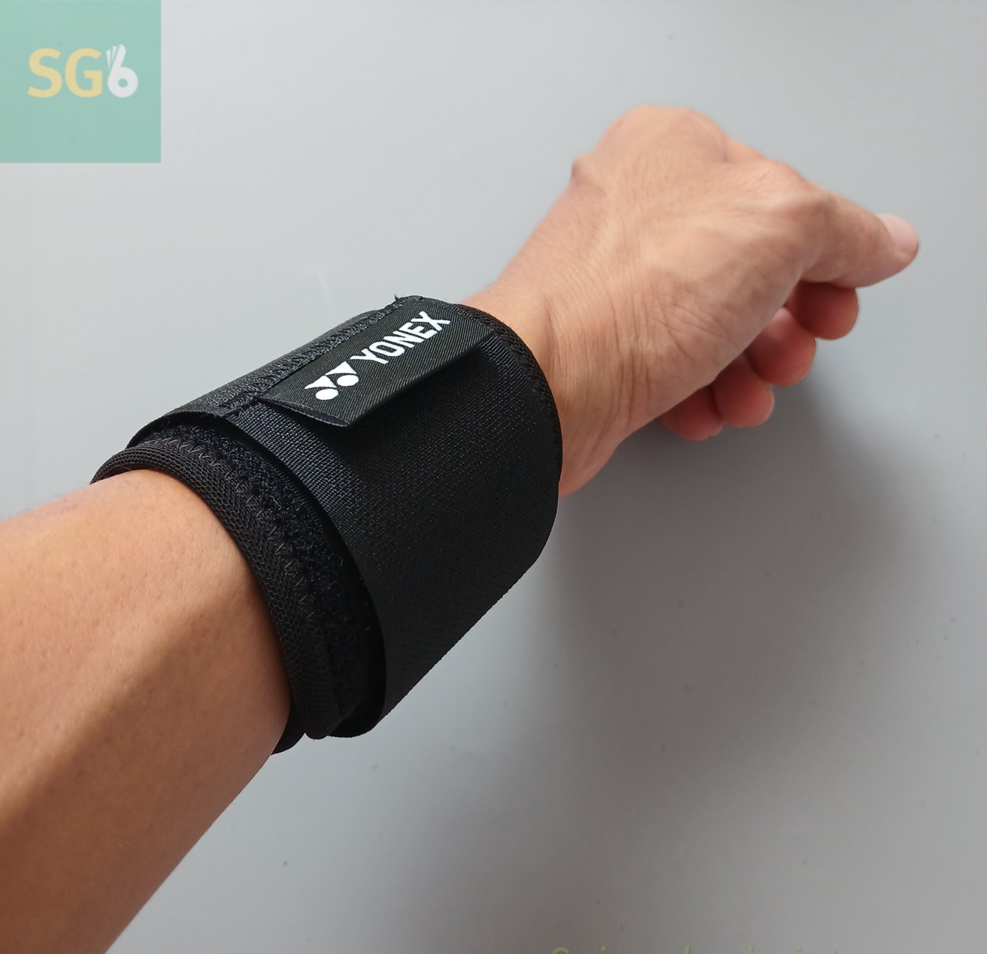 Băng bảo vệ cổ tay Yonex 321 chính hãng