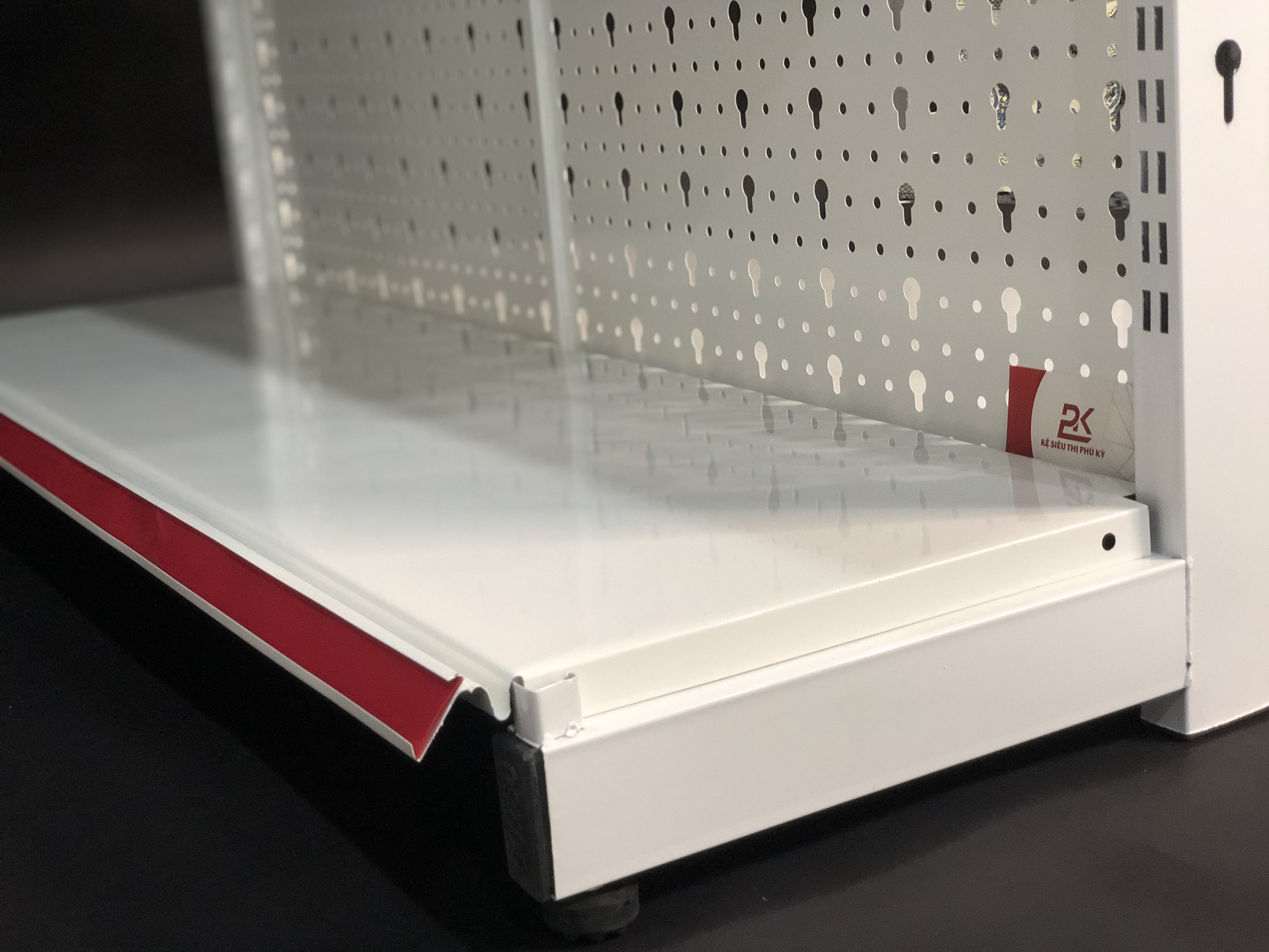 Kệ Tole Lỗ áp tường -Dài 120 x Rộng 35 x Cao 120 x 3 tầng