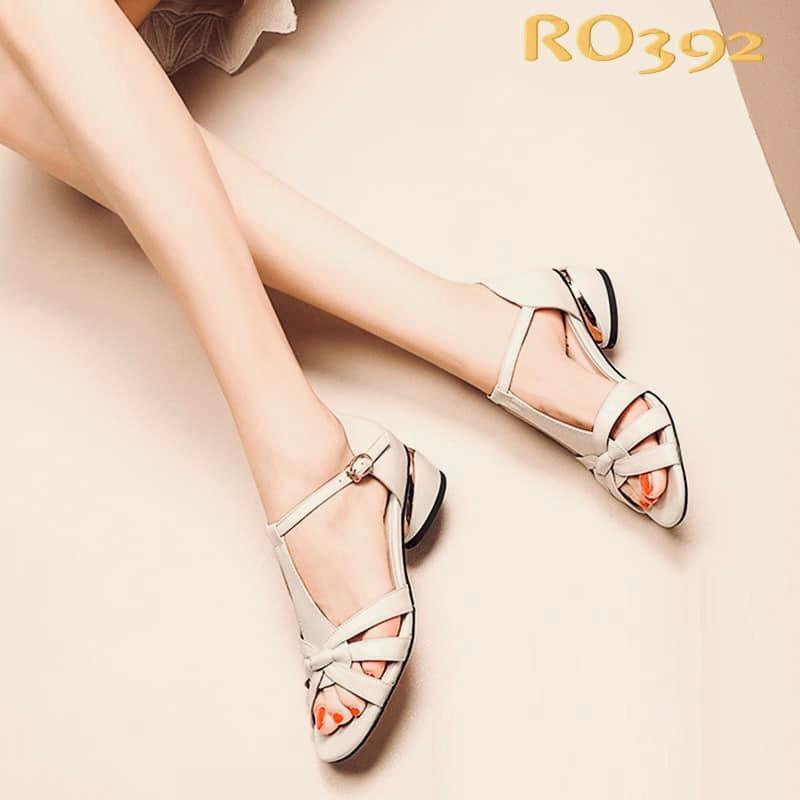 Giày sandal nữ quai đan, da bóng cao cấp ROSATA RO392 cao 2p - Xanh, Kem - HÀNG VIỆT NAM - BKSTORE