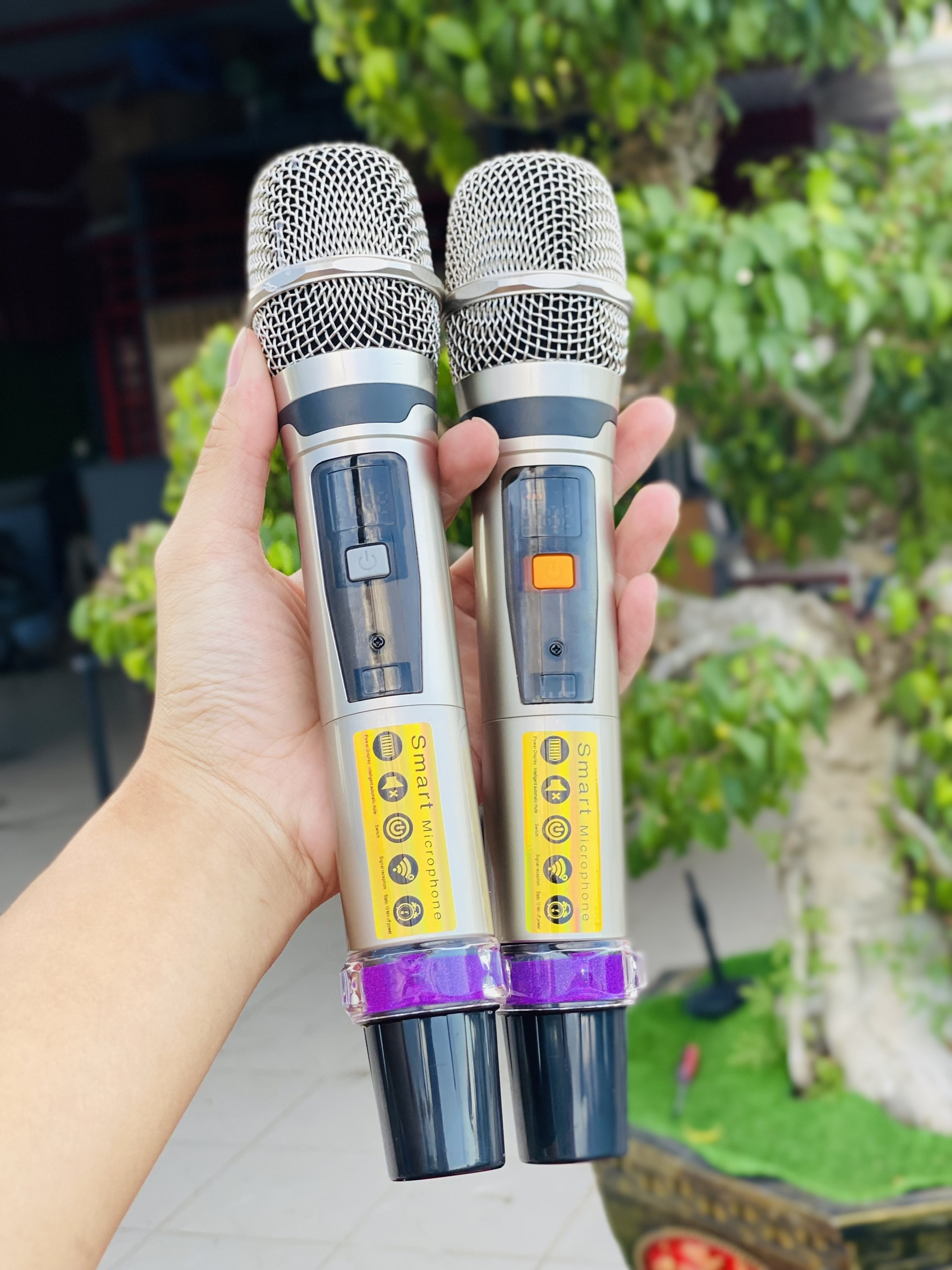 Loa Xách Tay Karaoke MTMAX K124 Pro Âm Thanh Đa Hướng Hệ Thống 12 Loa 12 Đường Tiếng, 2 Bass 20 Công Suất Lớn Đến 500W, Tặng Kèm 2 Micro, Hàng Chính Hãng, Bảo Hành 12 Tháng
