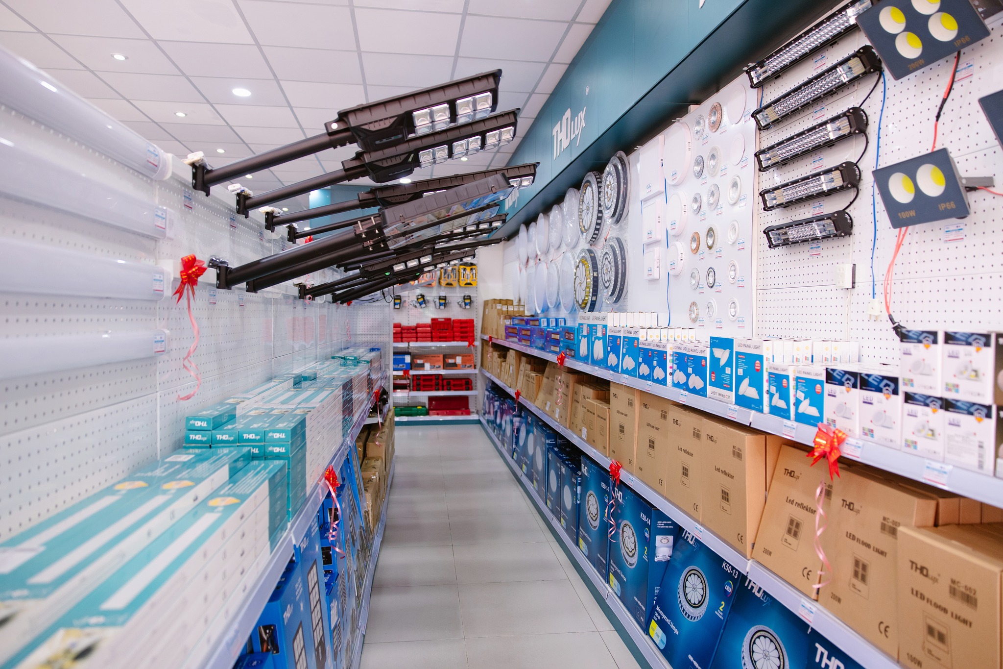 Bộ dụng cụ 31 chit tiết 1/2&quot; Bộ khẩu tuýp vặn ốc, mở bulong BDC-203 Tholux