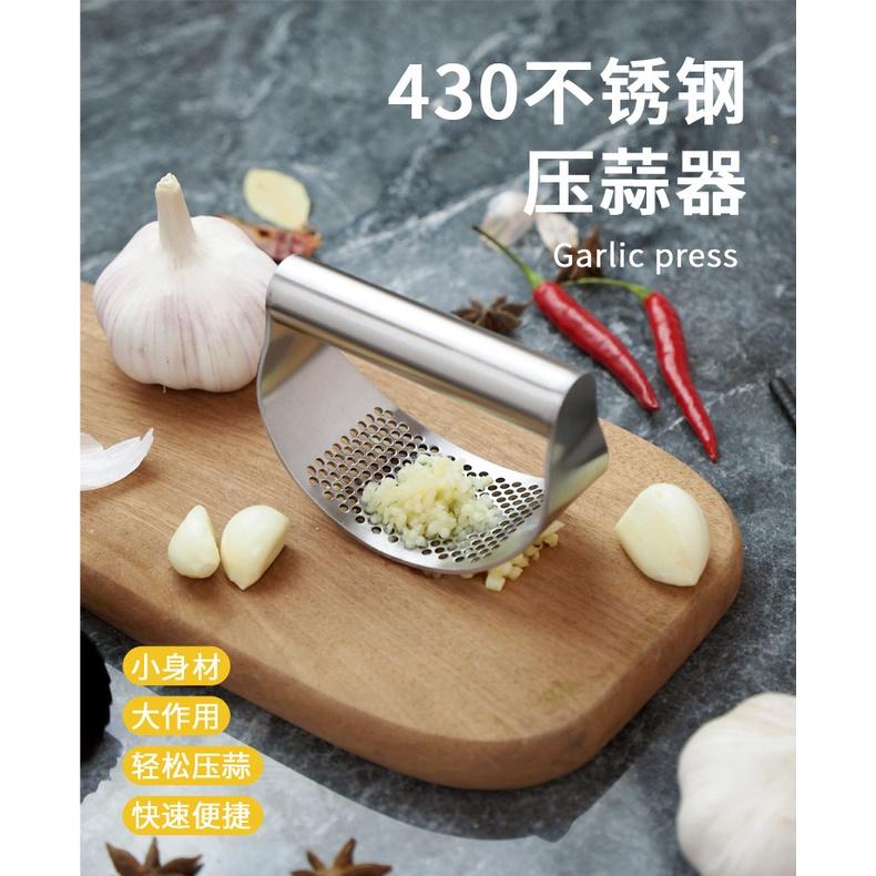 Multi-function Manual Garlic Presser Curved Garlic Grinding Slicer Chopper Stainless Steel Garlic Presses Cooking Gadgets Tool