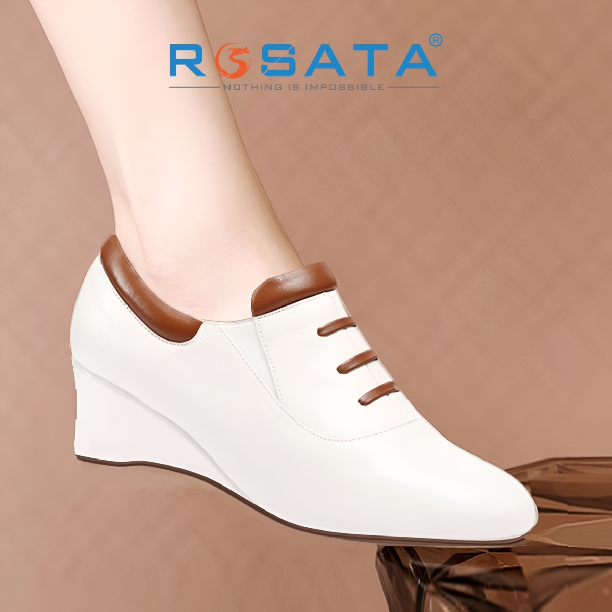 Giày thể thao nữ đế bằng mũi nhọn tăng chiều cao 4 phân êm chân ROSATA RO624
