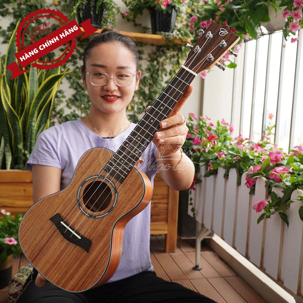 Đàn Ukulele Concert Chard WD-24THX-S, Họa tiết khác biệt, Mặt đàn Gỗ gụ - Hàng Chính Hãng