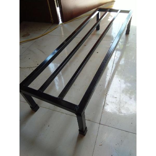 Kệ kê chậu- Dài 80cm,Rộng 25cm.Ca0 15cm.Hộp thép 2*2cm.2 nan phụ