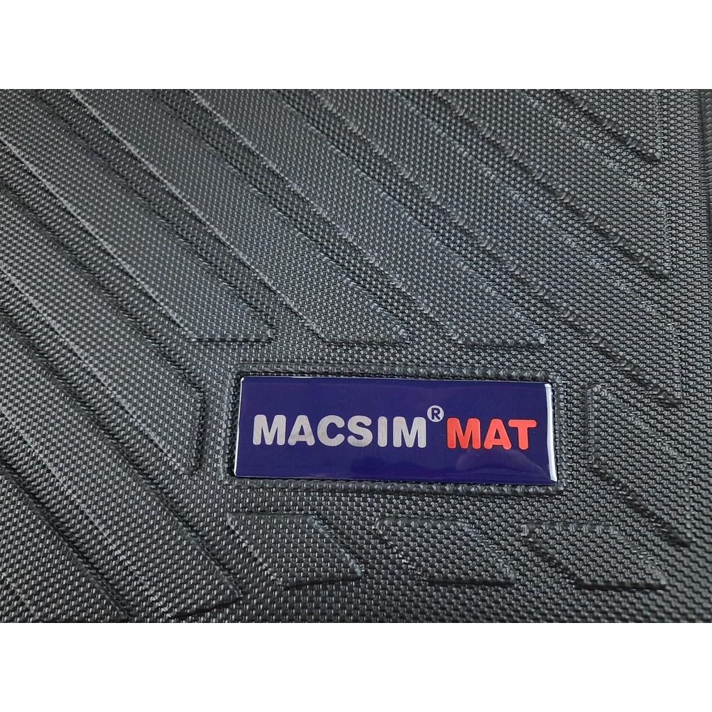 Thảm lót cốp xe ô tô BMW 3 series nhãn hiệu Macsim chất liệu TPV cao cấp màu đen