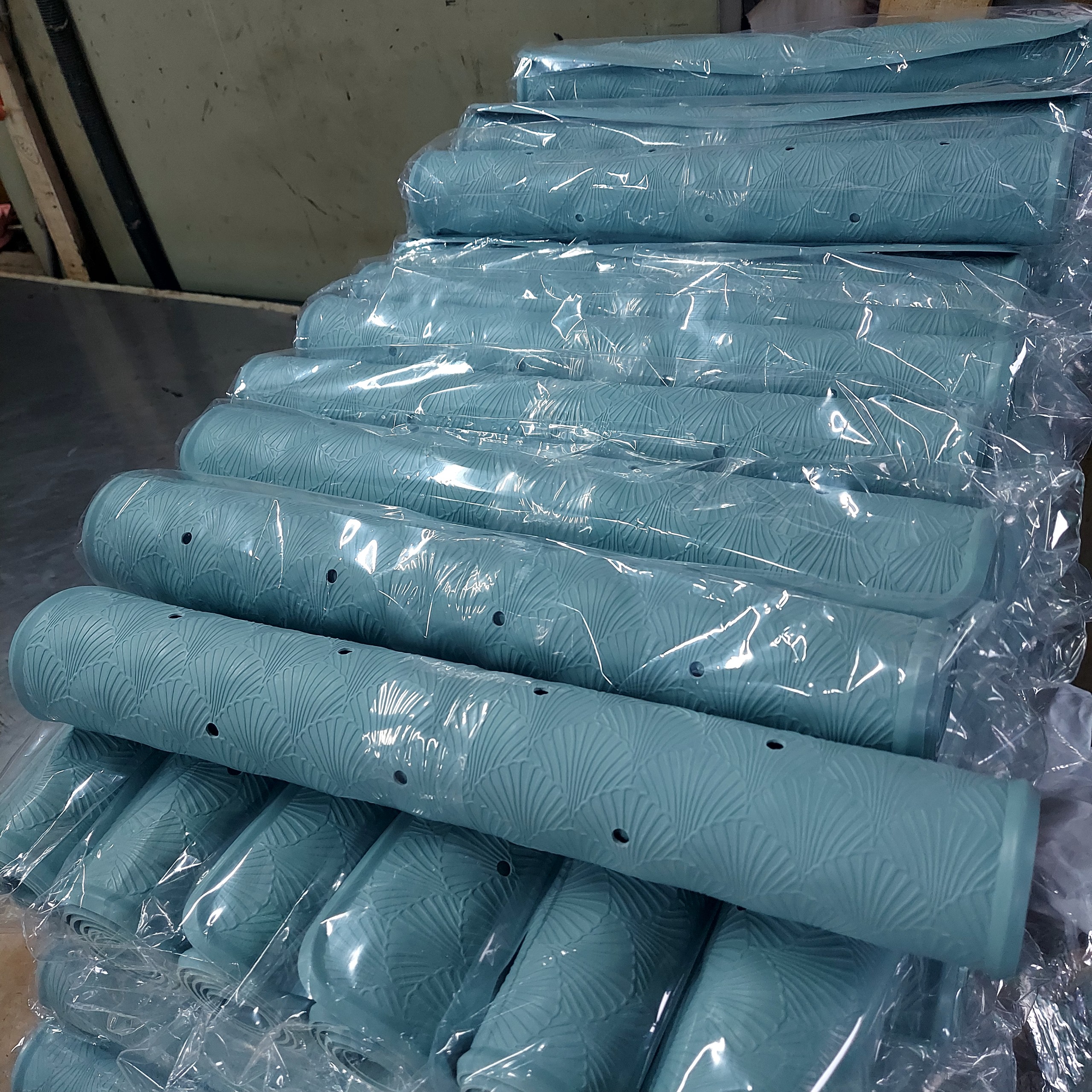 Thảm cao su chống trượt nhà tắm HouseMat H809 cao cấp
