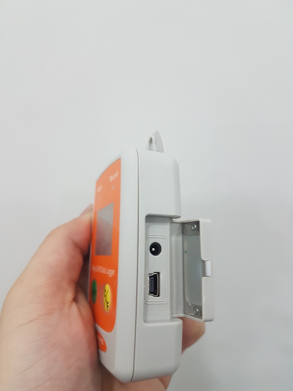 Máy đo nhiệt độ Tenmars TM-306U