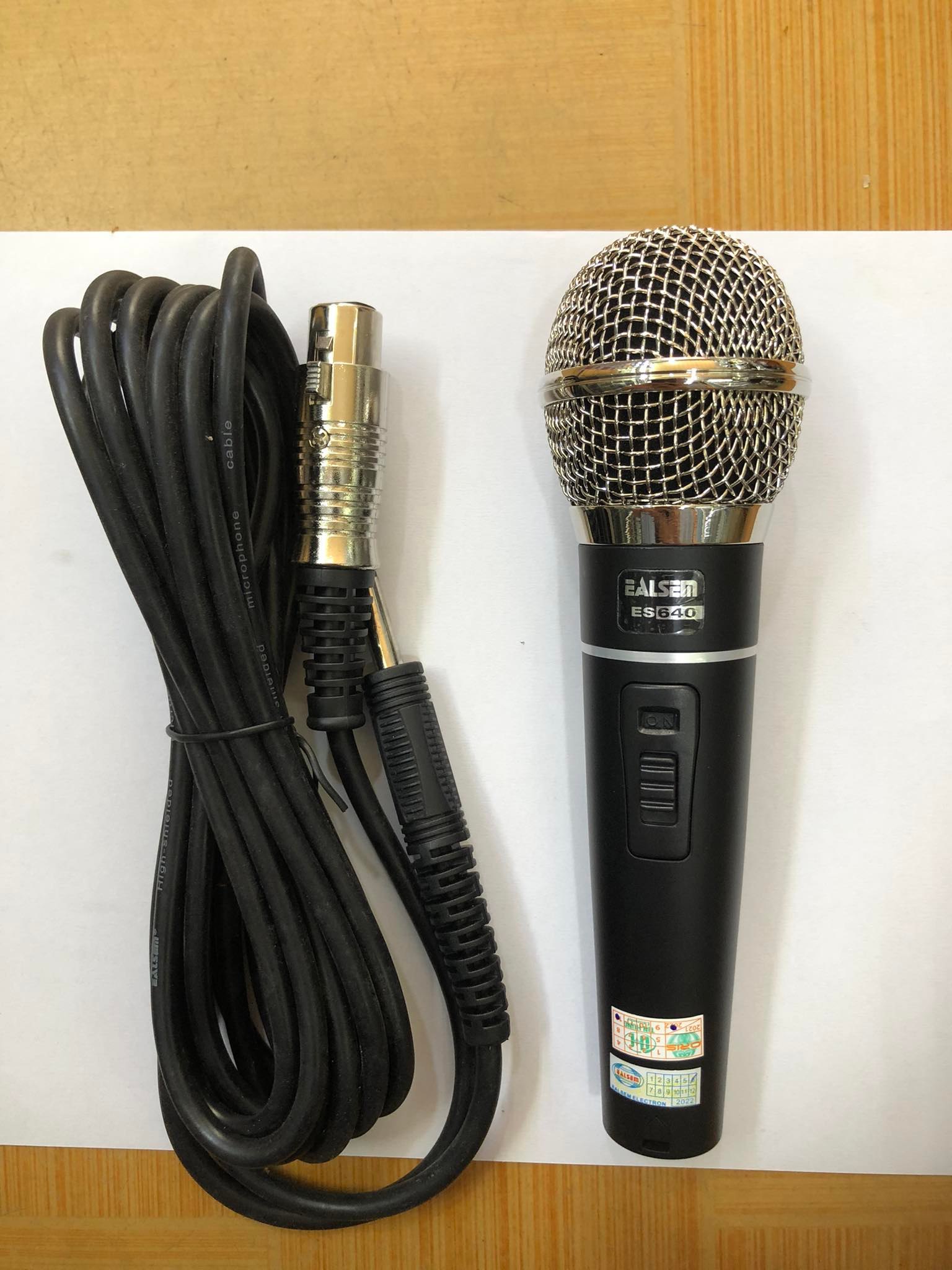 Micro Karaoke Có Dây Ealsem ES-640 hàng chính hãng,mic kim loại,hát cực hay,kiểu dáng rất sang trọng- hàng chính hãng