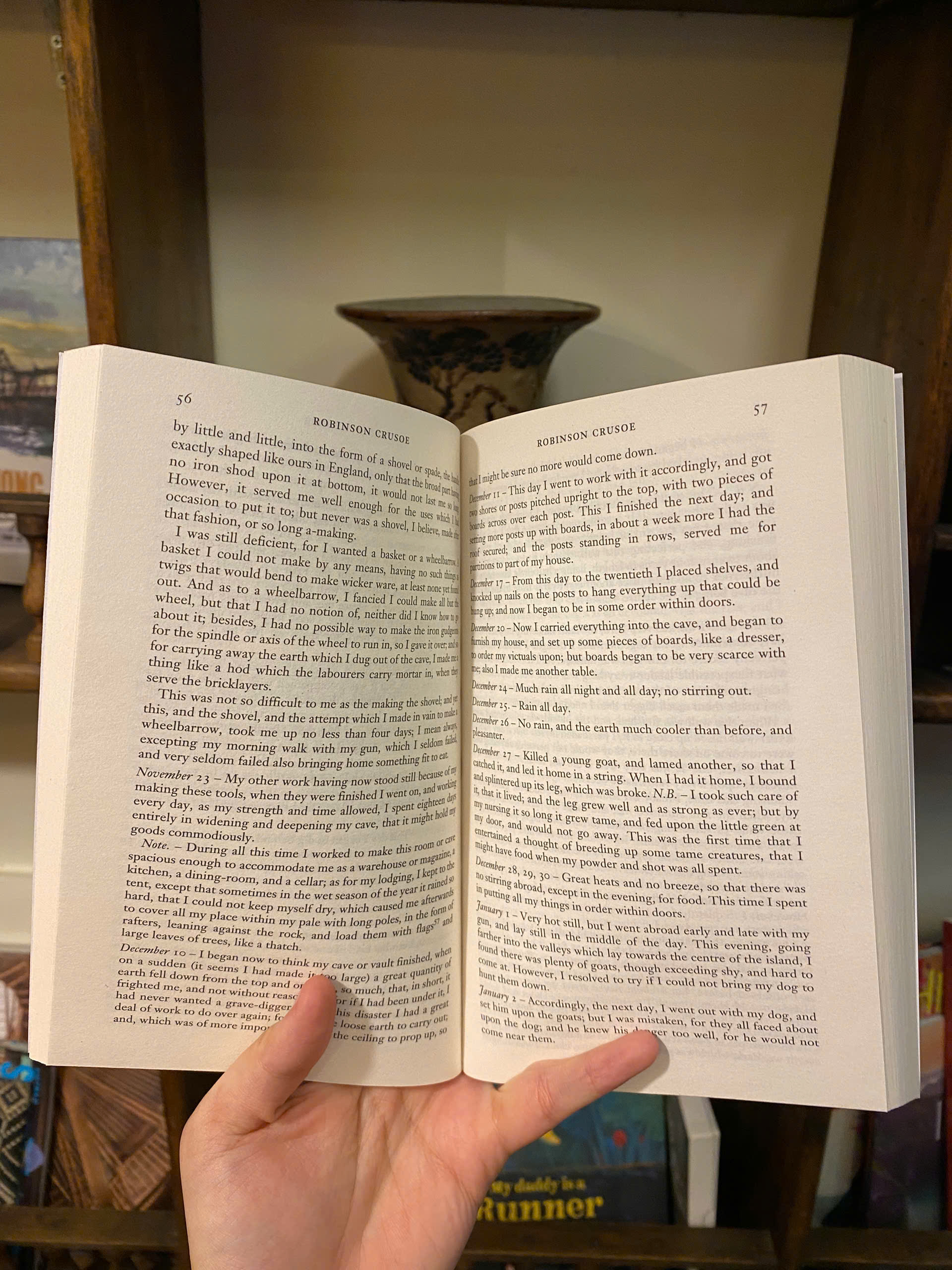 Sách - Robinson Crusoe by Daniel Defoe - Tiểu Thuyết Tiếng Anh/ English Novel/ Wordsworth Classics