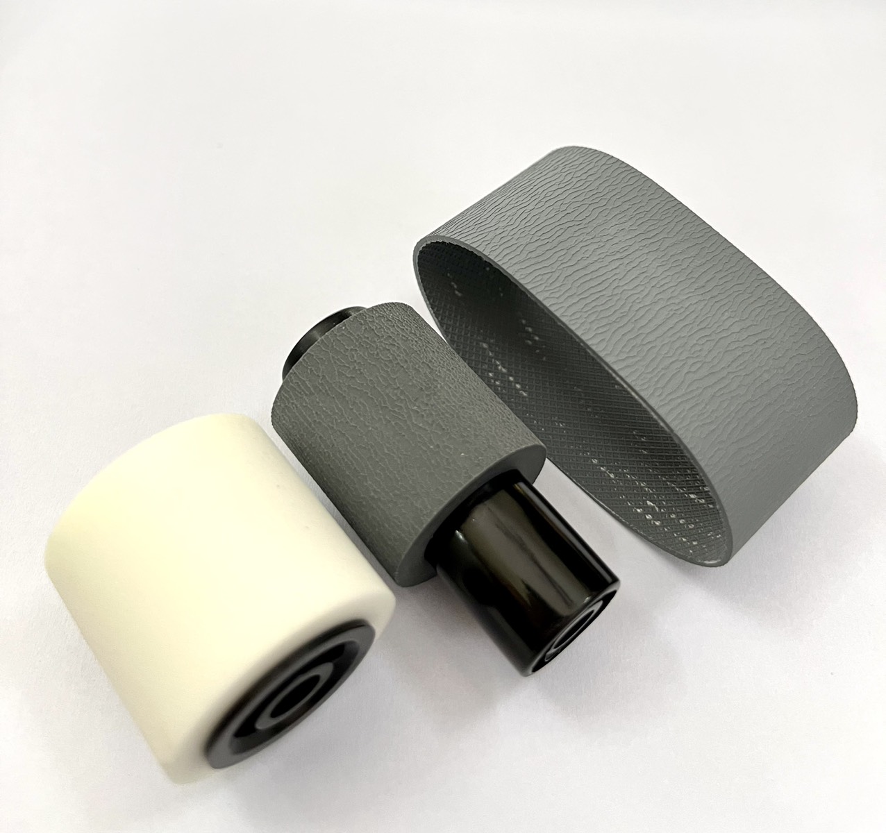 Bộ 3 cao su lõi có rãnh kéo giấy ADF 2060: Dùng cho máy photocopy Ricoh 1060/ 1075/ 2060/ 2075/ 6500/ 7500/ 8000/ 6001/ 8001/9001/ 6002/ 6502/9002/ 6503/7503 ( HA - Hàng nhập khẩu )