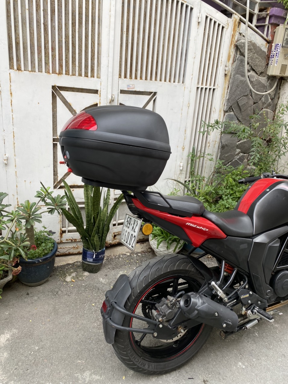 Thùng Givi E450N và baga Givi lắp cho xe FZS, bộ thùng xe FZ-S