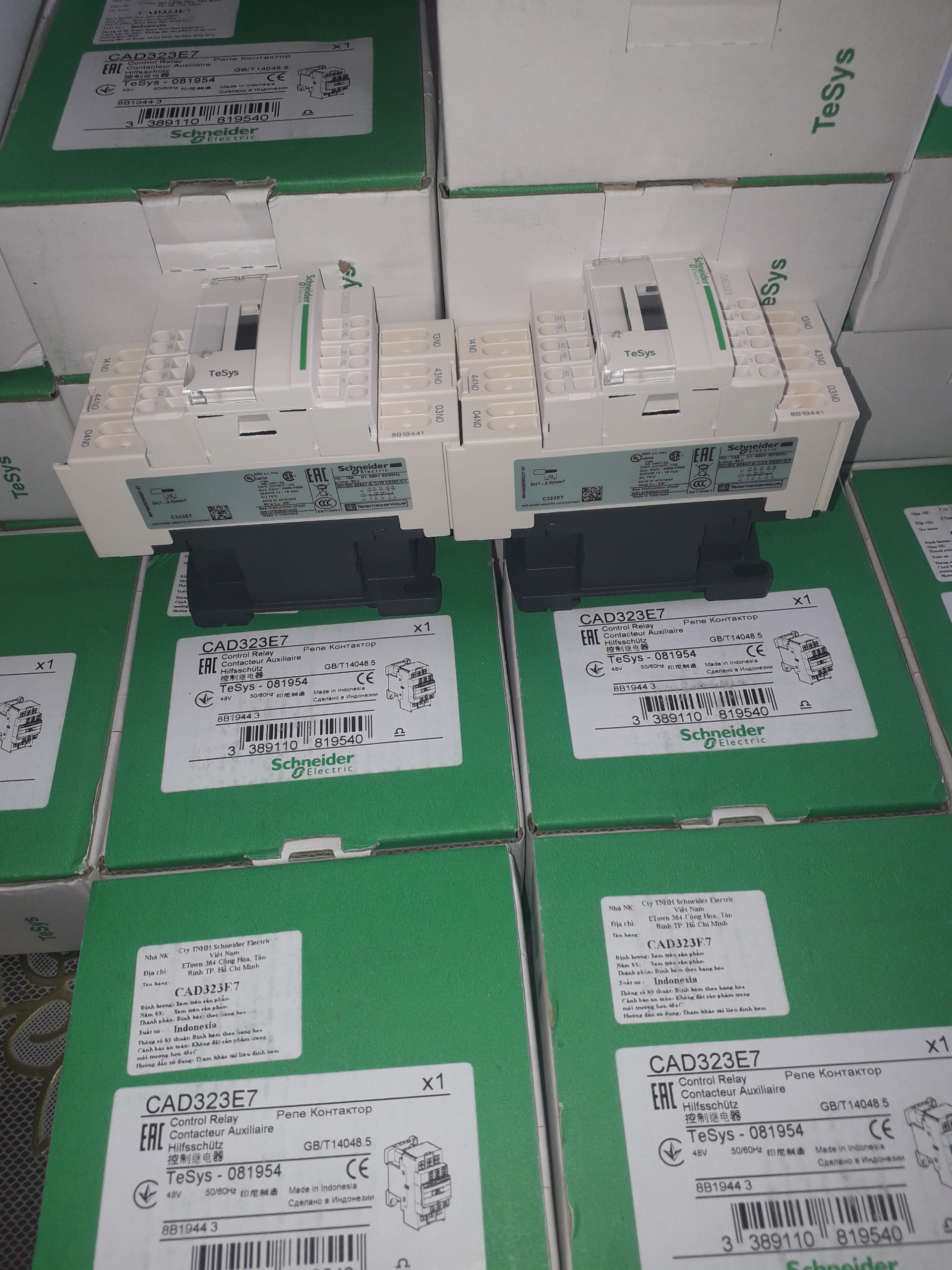 Rờ le Điều Khiển 3No+2Nc 48VAC CAD32E7 Schneider