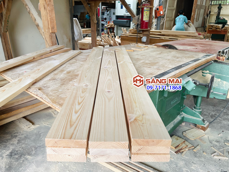 Tấm gỗ thông mặt rộng 10cm x dày 2cm x dài 120cm + láng mịn 4 mặt