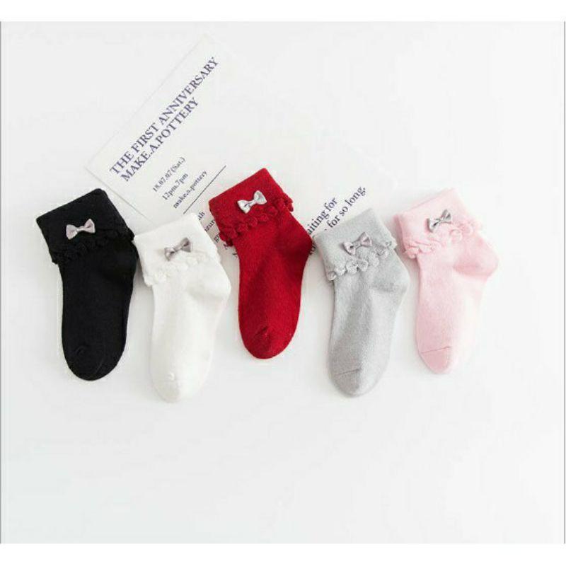 Set 5 tất công chúa dễ thương cho bé