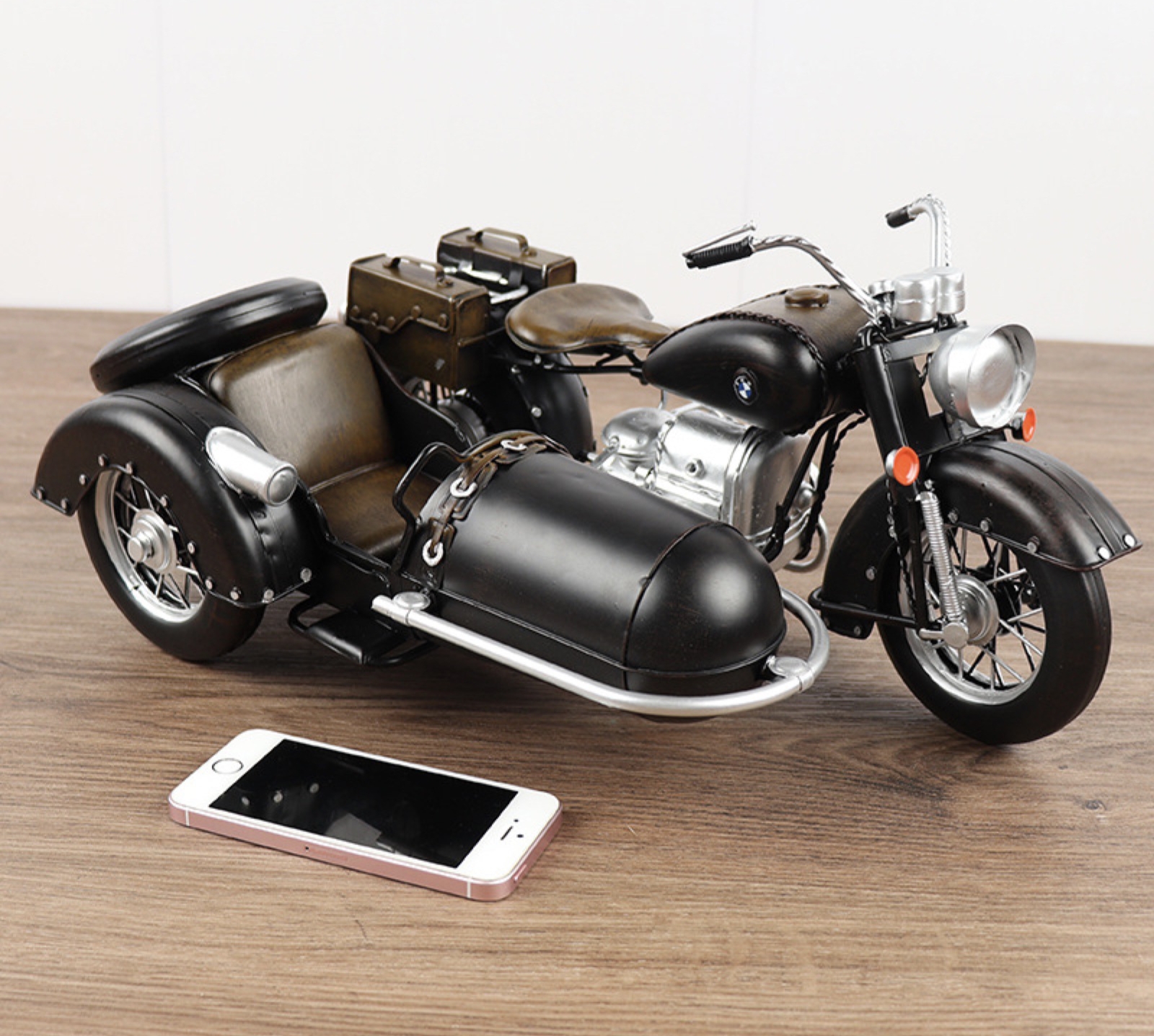 Mô Hình Xe 3 Bánh Sidecar BMW R71 Retro