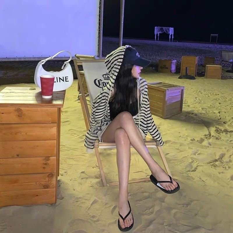 (HCM) ÁO KHOÁC NỈ SỌC TRÙM MŨ - THỜI TRANG CỰC HOT , PHONG CÁCH SIÊU HOT CHO CÁC CHỊ EM