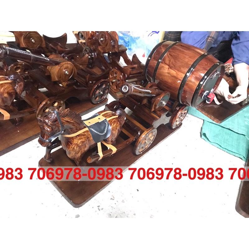 Xe ngựa kéo pha.ó đơn