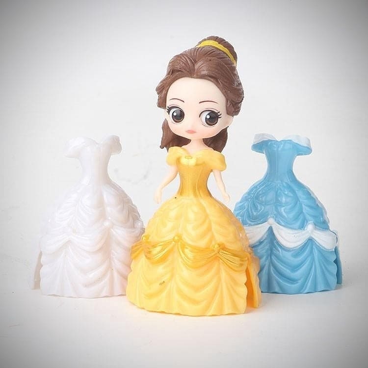 Đồ chơi búp bê thay váy: Set 1 búp bê công chúa Disney cổ tích kèm 3 váy dạ hội thời trang thay đổi