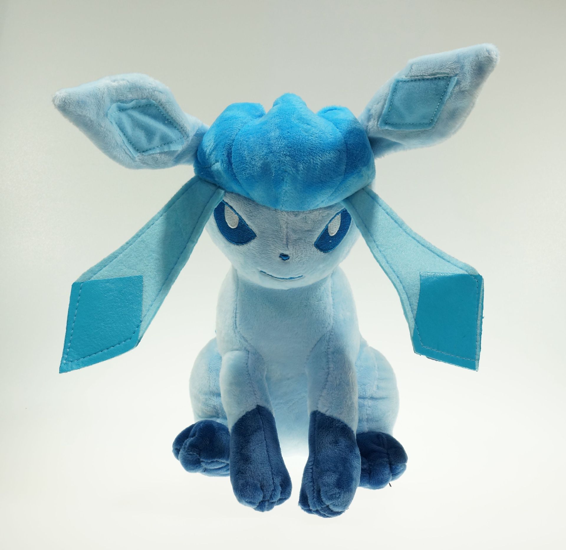 Gấu Bông Pokemon Eevee (Eevui) Glaceon Hệ Băng (20Cm---30Cm) Nguyên Tem Nguyên Tag Hàng Xịn Cao Cấp (Tặng Kèm 1 Ví Da 12 Ngăn Đựng Thẻ ATM, CCCD)