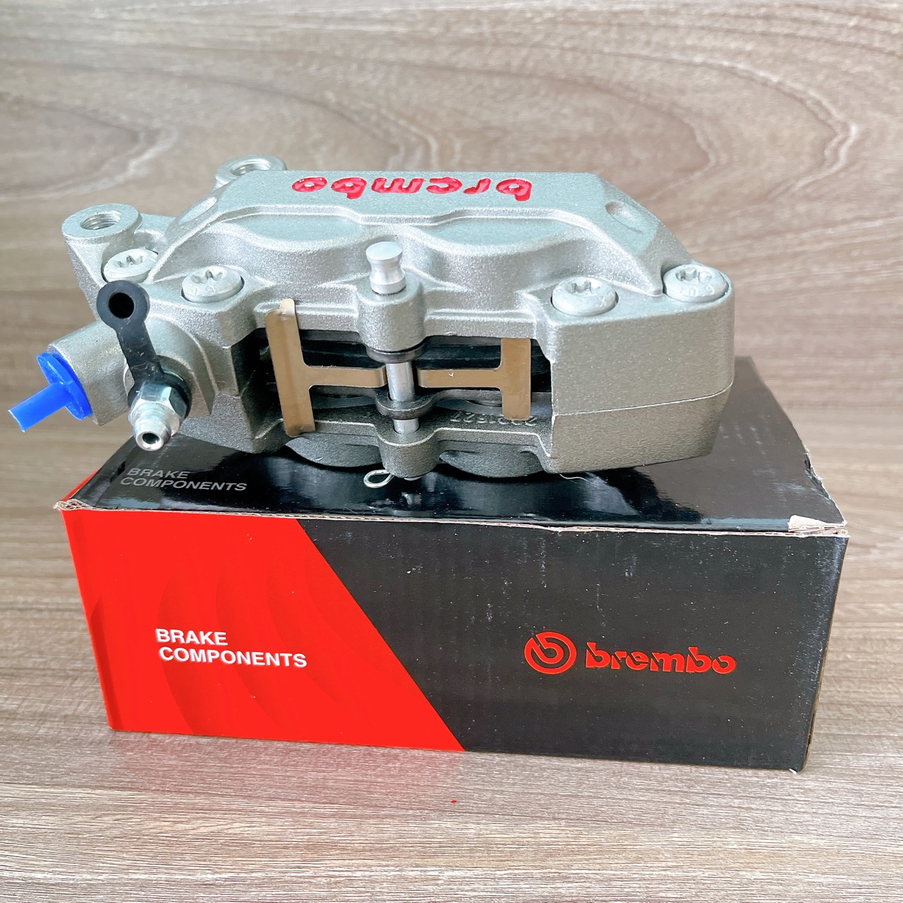 Heo 4 piston đối xứng xài được cho tất cả các dòng xe