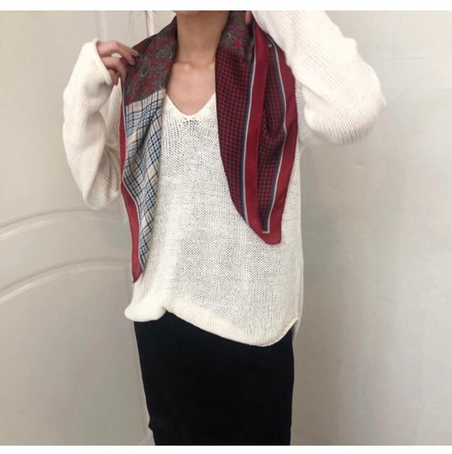 Khăn lụa vuông thời trang công sở size 70x70cm