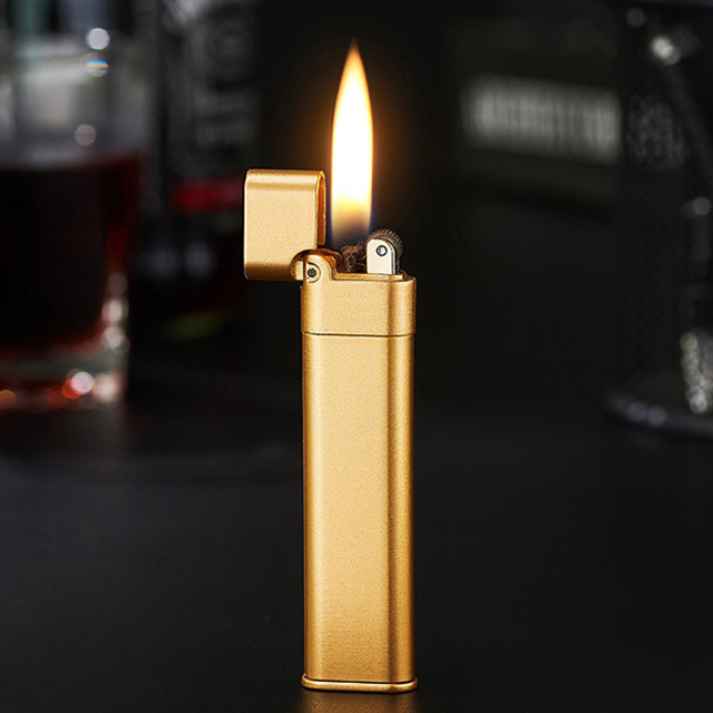 Vỏ Hột Quẹt Bật Lửa xăng đá Zorro Z518 thiết kế nhỏ gọn tiện dụng - dùng xăng bấc đá cao cấp ( giao màu ngẫu nhiên )