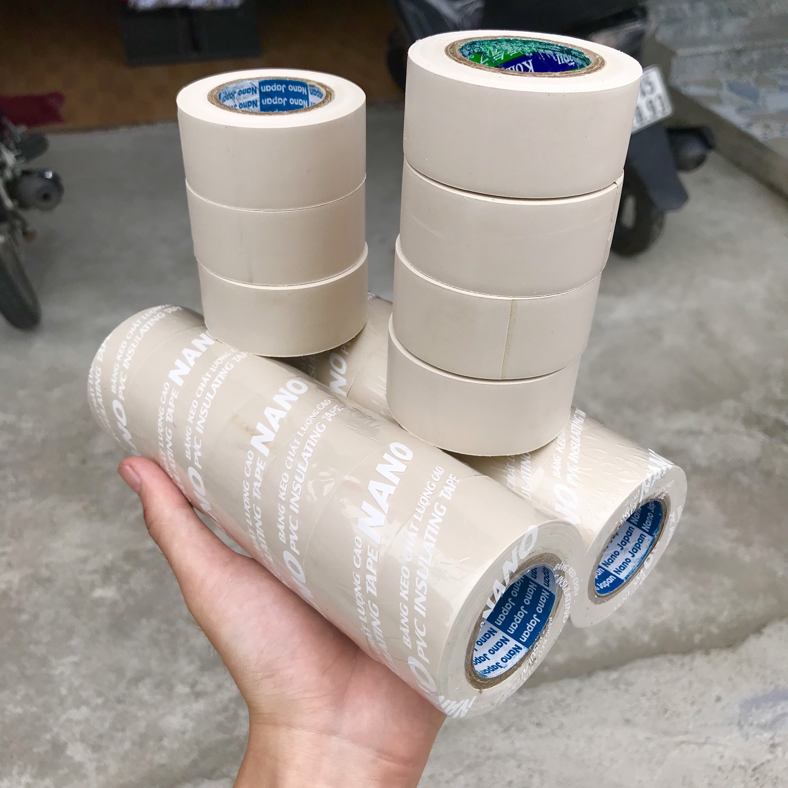 Băng cuốn giấy Nano 5cm quấn đầu gối, cổ chân chuẩn đục