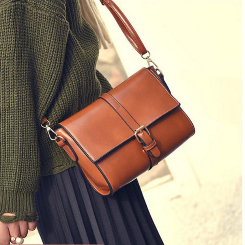 Túi đeo chéo thời trang phong cách Thành Long TLG 208094 1Tặng túi đựng mỹ phẩm tiện lợi