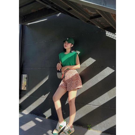 Quần short nữ hoạ tiết Lalaclothing