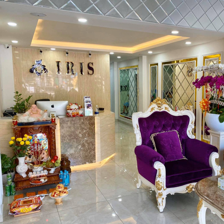 Liệu trình điều trị mụn cơ bản bằng công nghệ cao trị giá 500.000 VND tại Viện thẩm mỹ Công Nghệ Cao IRIS