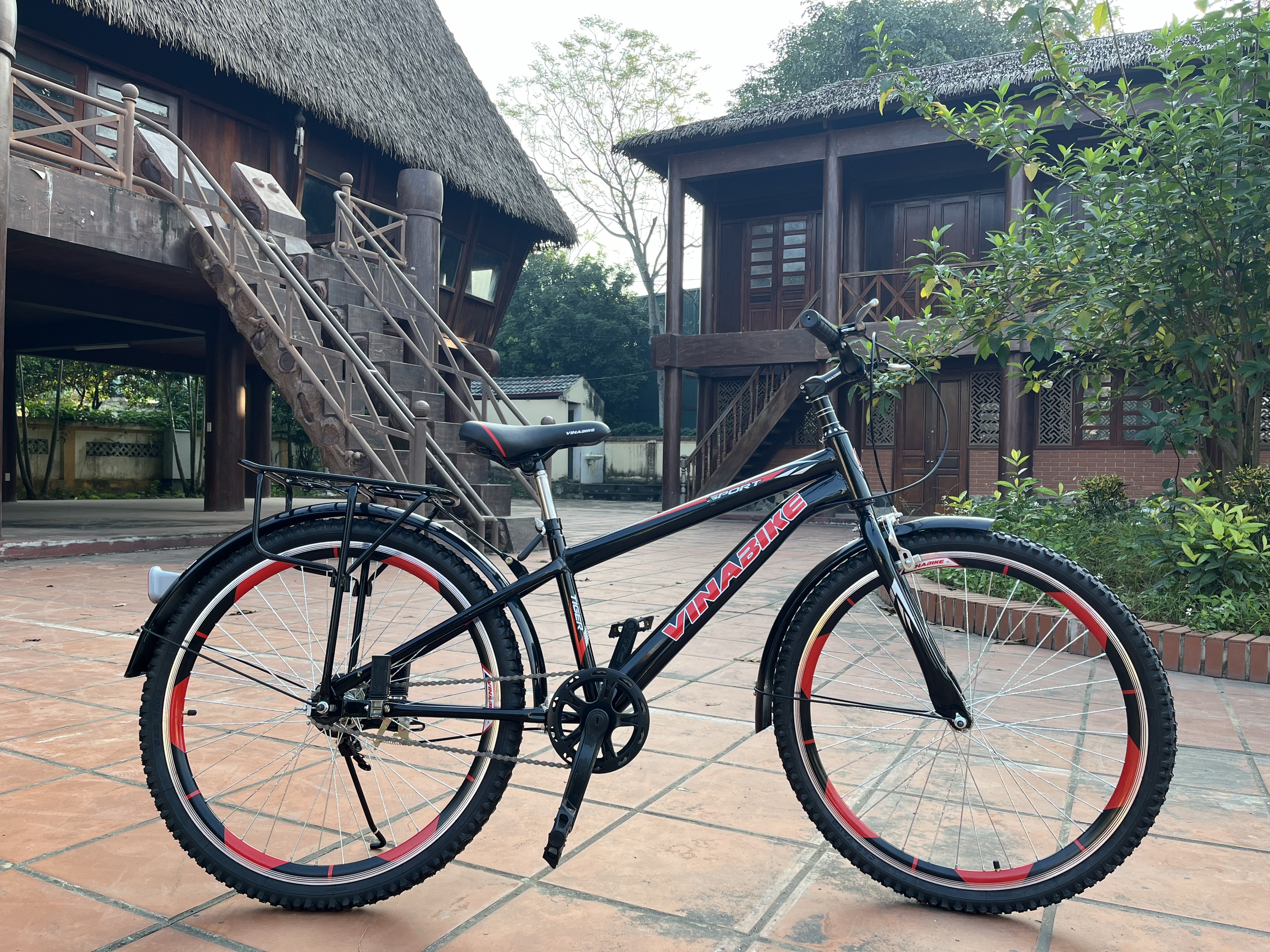 Xe đạp thể thao Vinabike cỡ 26in 3 màu xanh/đỏ/đen, Phù hợp với người cao 1m40 trở lên