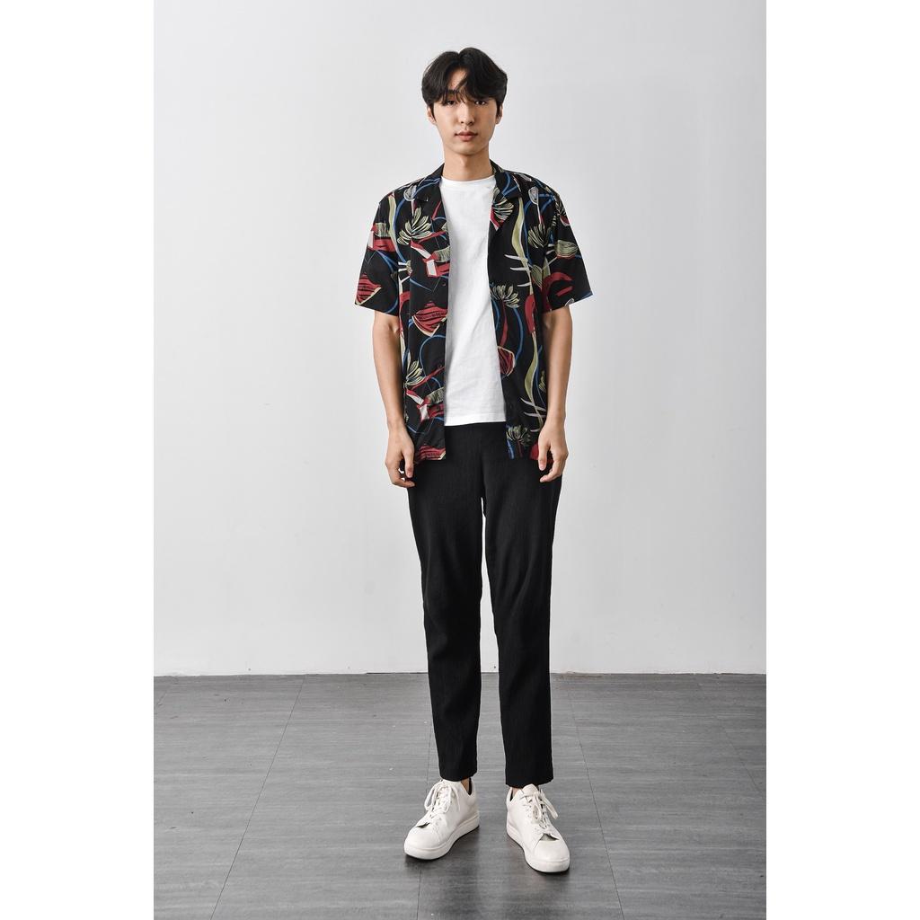 Áo sơ mi tay ngắn, có in. REGULAR form - Routine 10S21SHS015