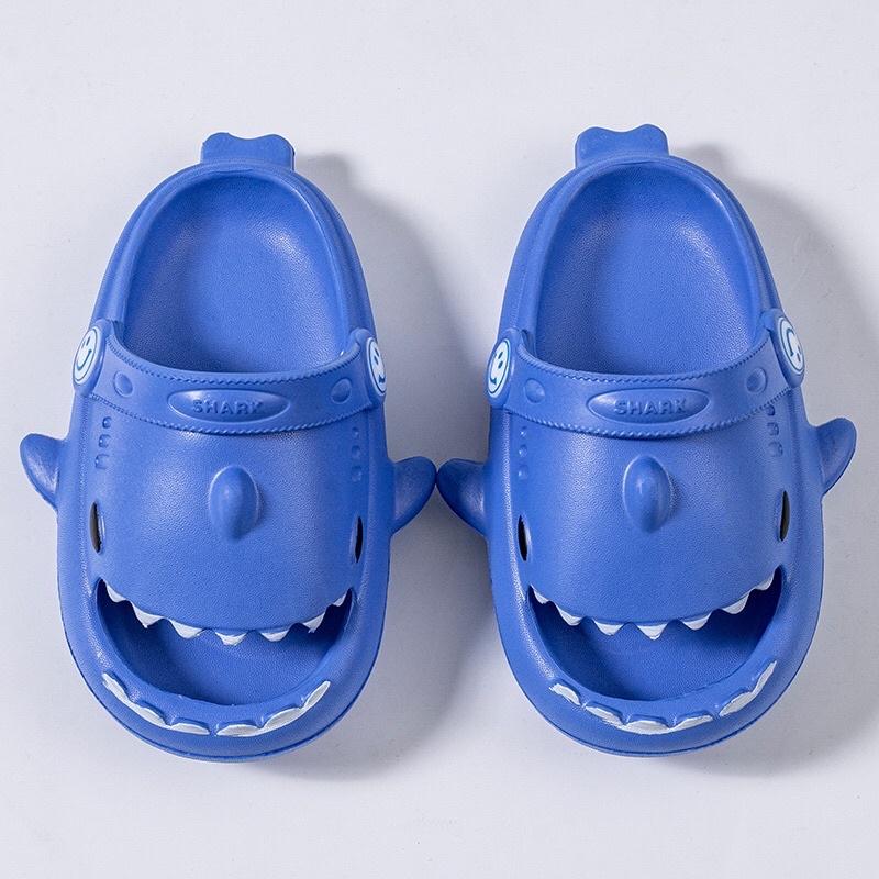 Dép sục cá baby shark đủ màu siêu nhẹ cho bé 1-4 tuổi