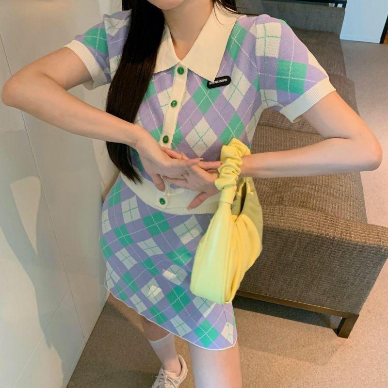 Hàng Sẵn_ Set áo len polo kèm chân váy ngắn retro kẻ sọc mỏng thời trang Hadu shop