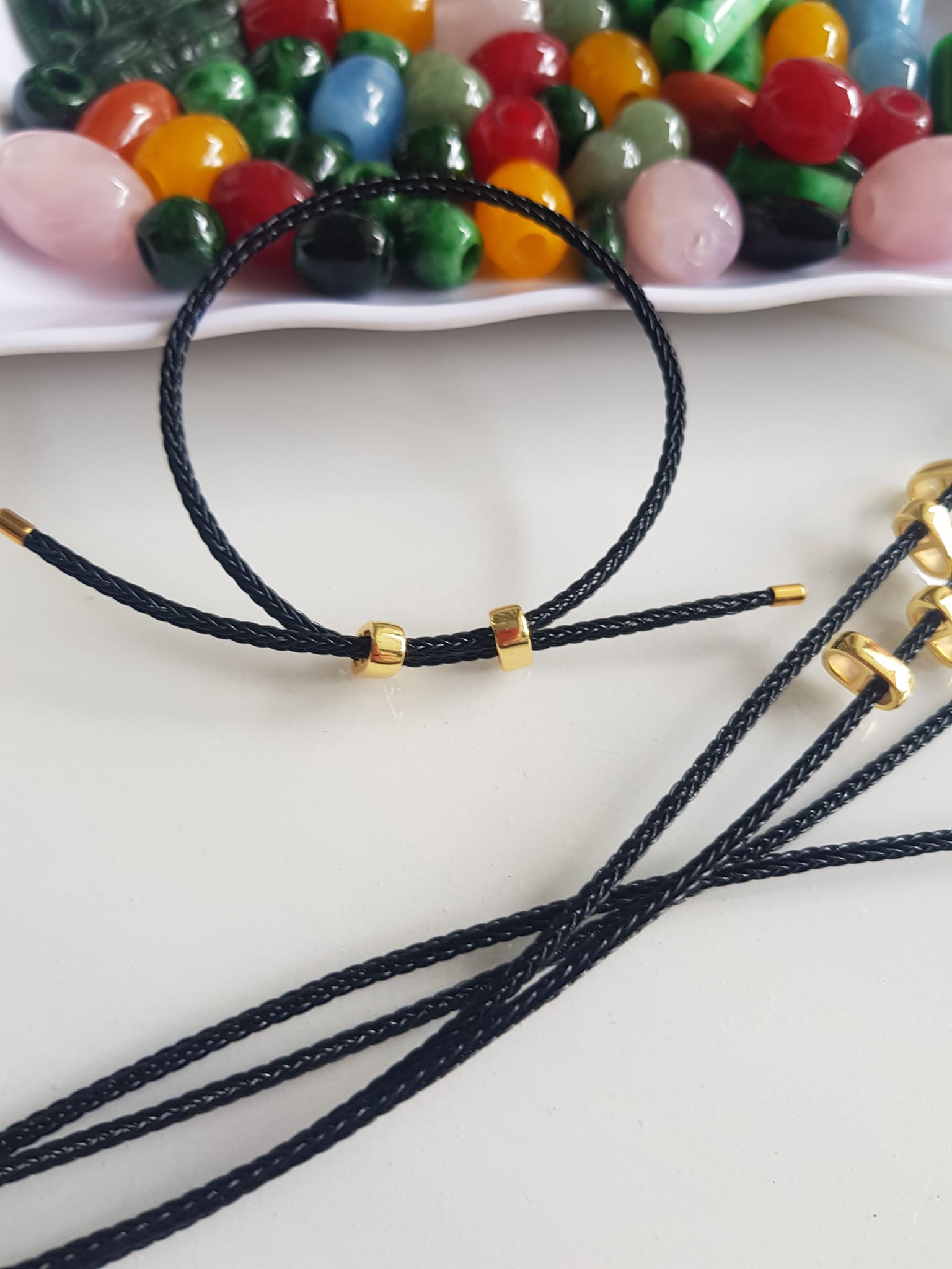 Dây thun ĐEN dẻo phối vòng tay hạt lu thống Size dây ĐEN 2mm Nữ đã có hạt lu thống thì đây chính là sợi dây thun phối với hạt lu thống đeo xinh ạ