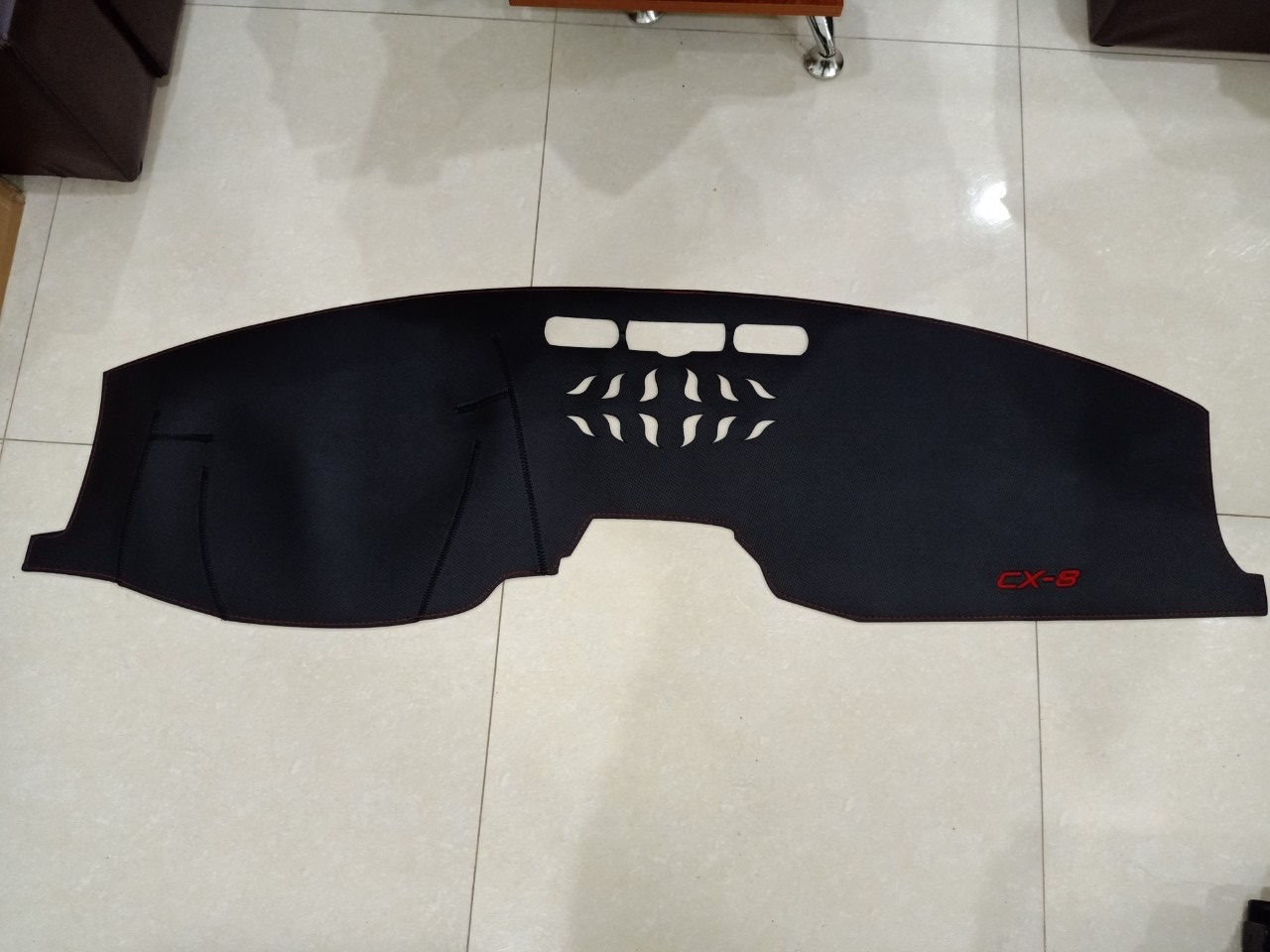 Thảm Taplo Da Cao Cấp vân carbon dành  cho xe Mazda Cx8 form 2019-2020