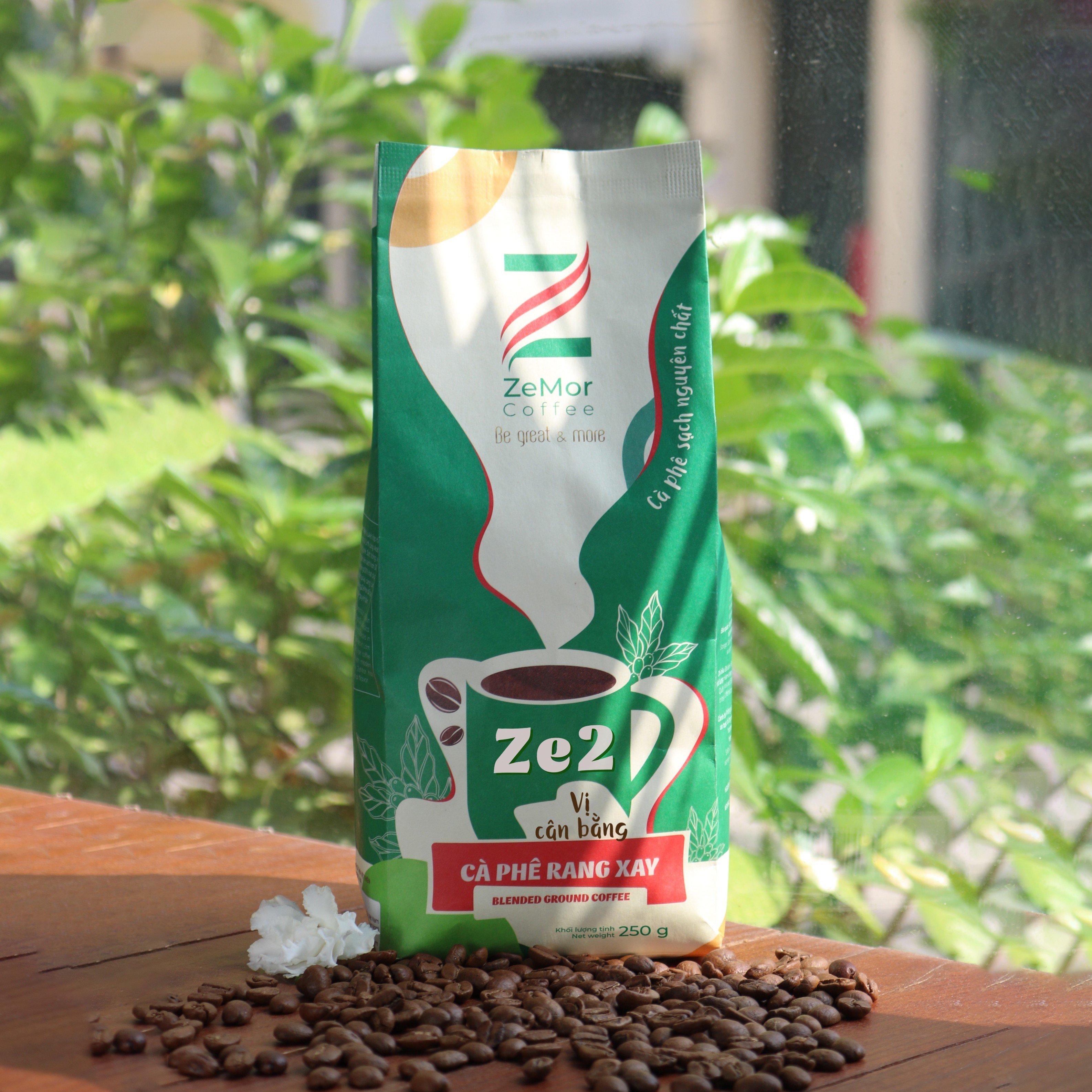 Cà Phê Rang Xay Nguyên Chất Rang Mộc ZeMor Coffee Vị Cân Bằng 250g