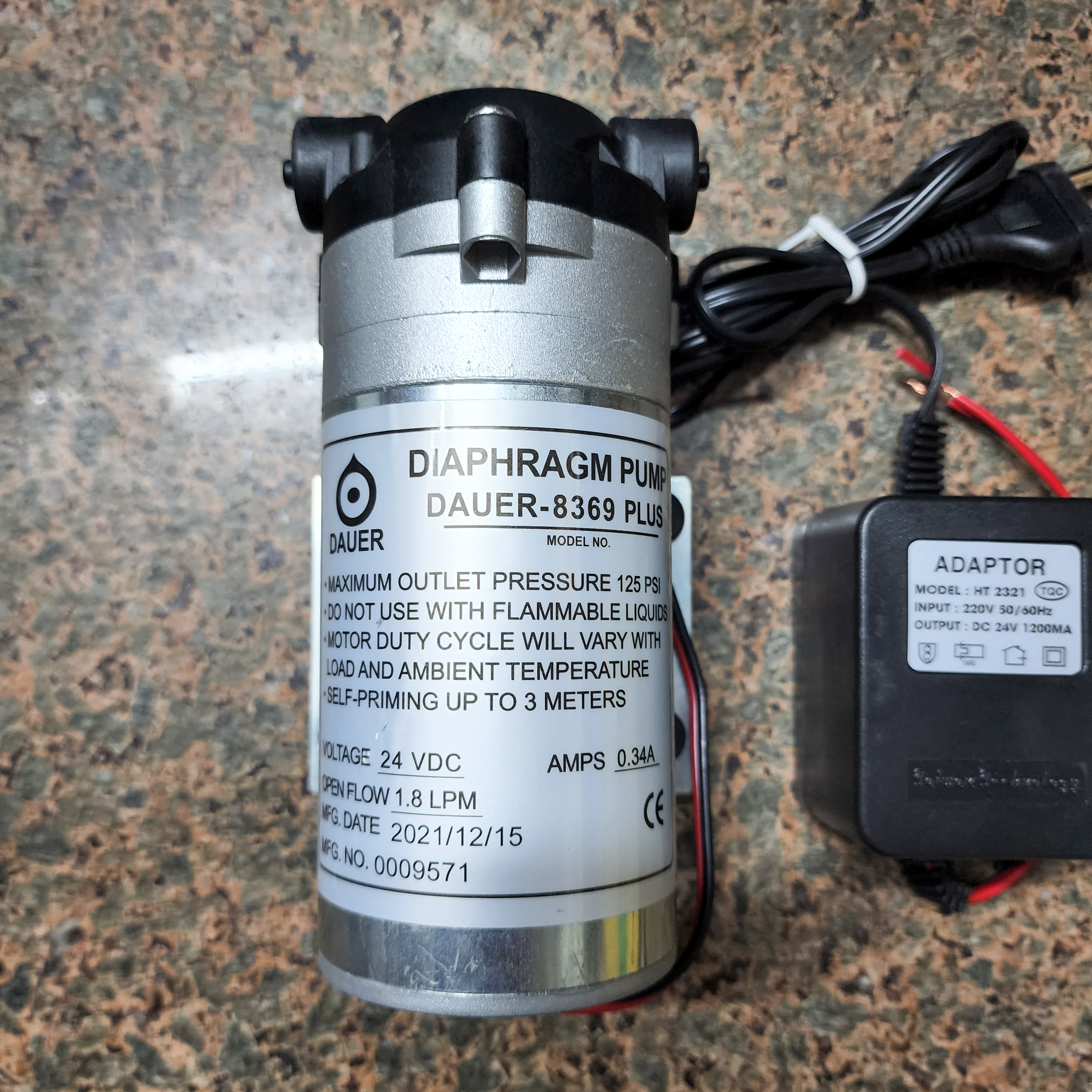 Bơm tăng áp dành cho máy lọc nước RO tặng Adaptor 24V