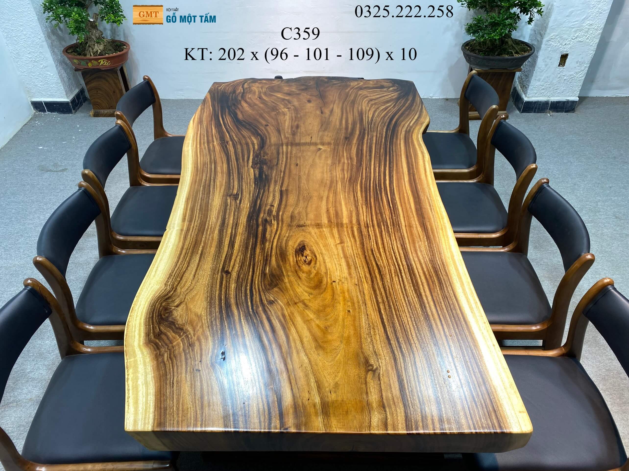Bàn Cafe Gỗ Me Tây, Bàn Sân Vườn Gỗ Me Tây, Bàn Gỗ Me Tây Nguyên Tấm Dài 2,02m Rộng 1,09m Dày 10cm