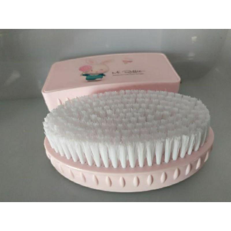 Bàn chải chà chân, chà quần áo lông mềm hình vuông - oval cao cấp