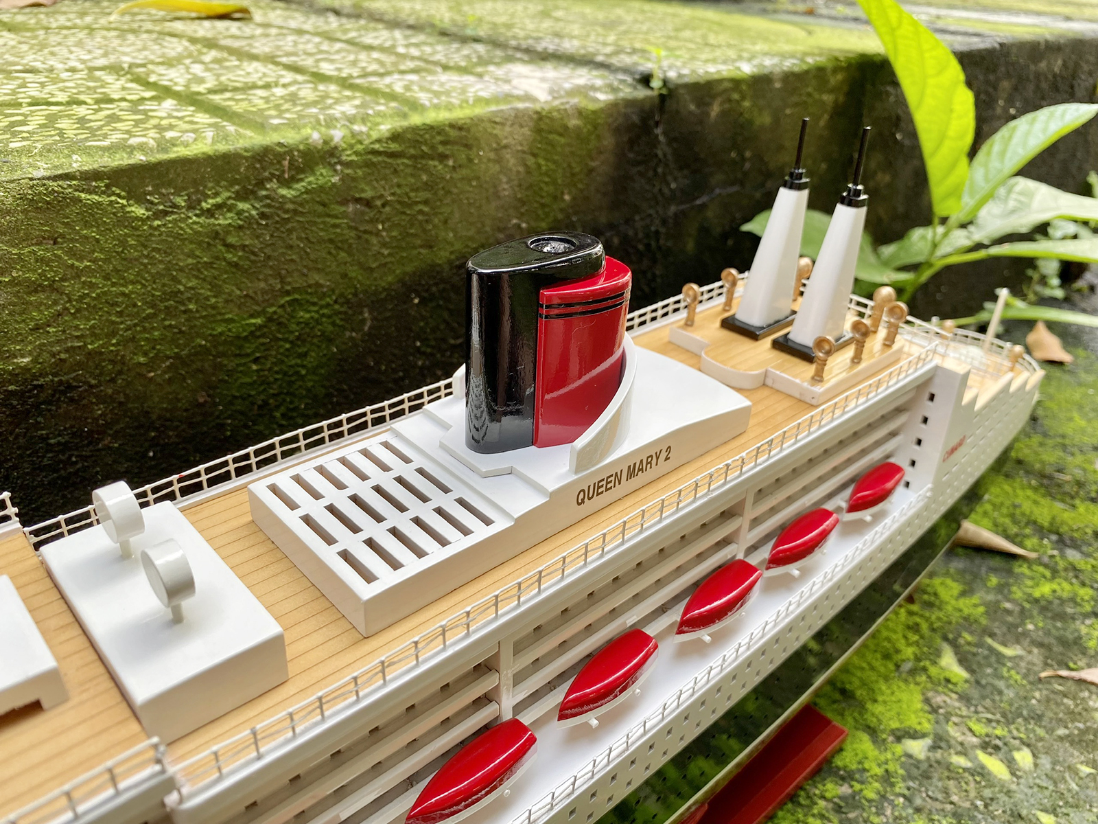 Mô hình du thuyền Queen Mary 2 size 80cm hàng cao cấp gỗ tự nhiên, thuyền gỗ trang trí, quà tặng đối tác