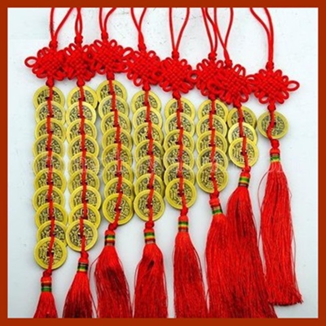 Dây xu màu đỏ - Vật phẩm phong thủy.