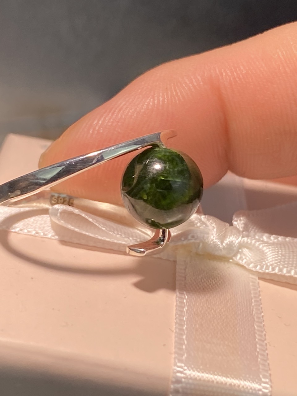 Nhẫn Bạc 925 Đá Diopsite Hạt 10ly